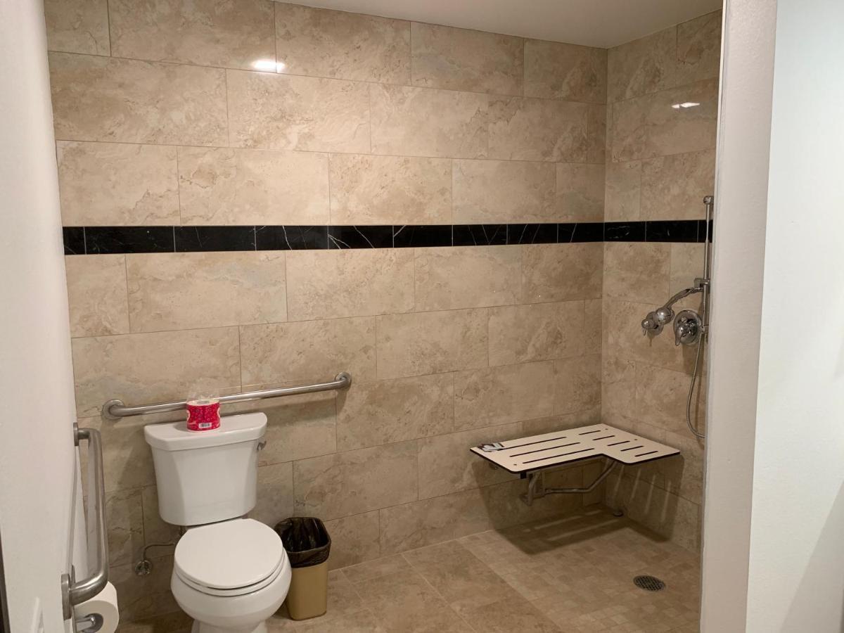 Desert Inn Motel Corona Εξωτερικό φωτογραφία